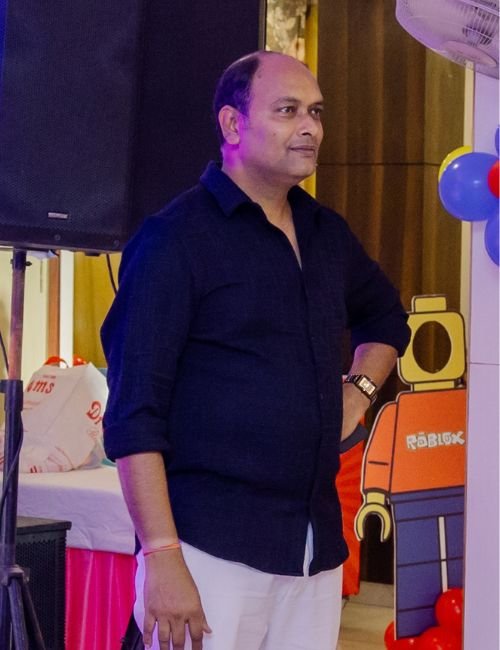 Mr. Neelesh Agarwal – Creative Director