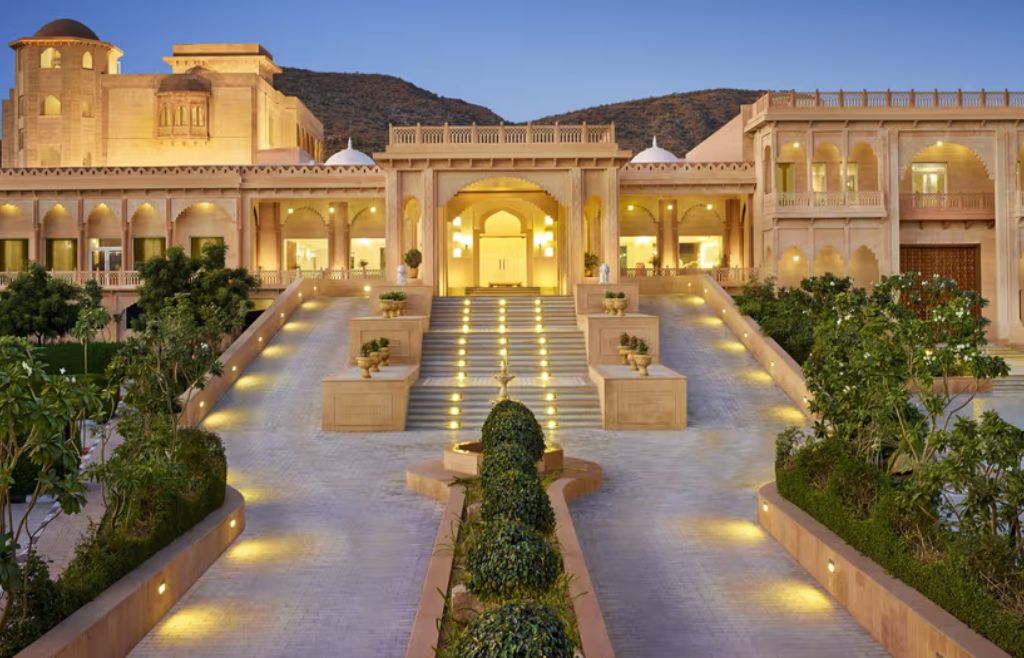 The Gateway Resort